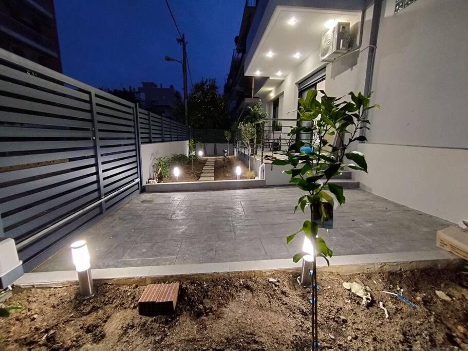 Floral Home 1 - Ground Floor Apt With Courtyard And Private Parking! Athén Kültér fotó