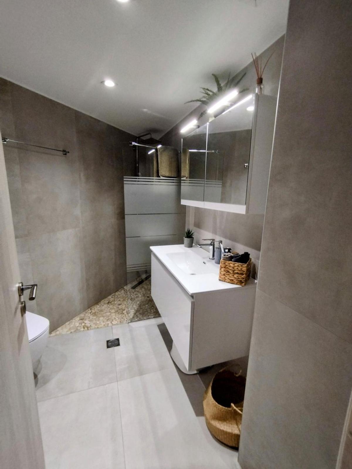 Floral Home 1 - Ground Floor Apt With Courtyard And Private Parking! Athén Kültér fotó